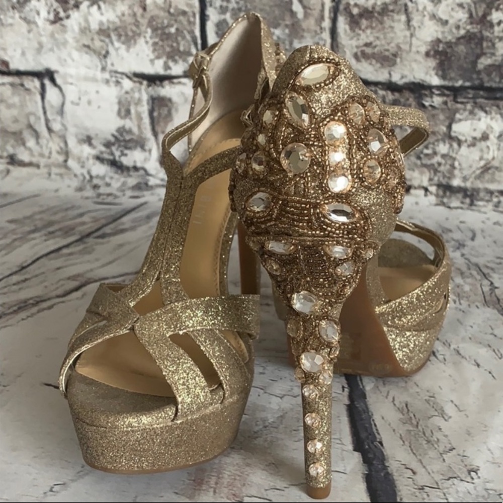 Stunning Gold Jeweled Stilettos!!